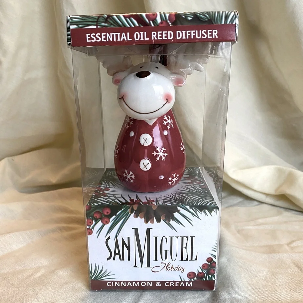 NEW San Miguel Holiday Moose Essential Oil Reed Diffuser 5